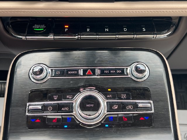 Used 2022 Lincoln Nautilus Reserve AWD/4WD image 24