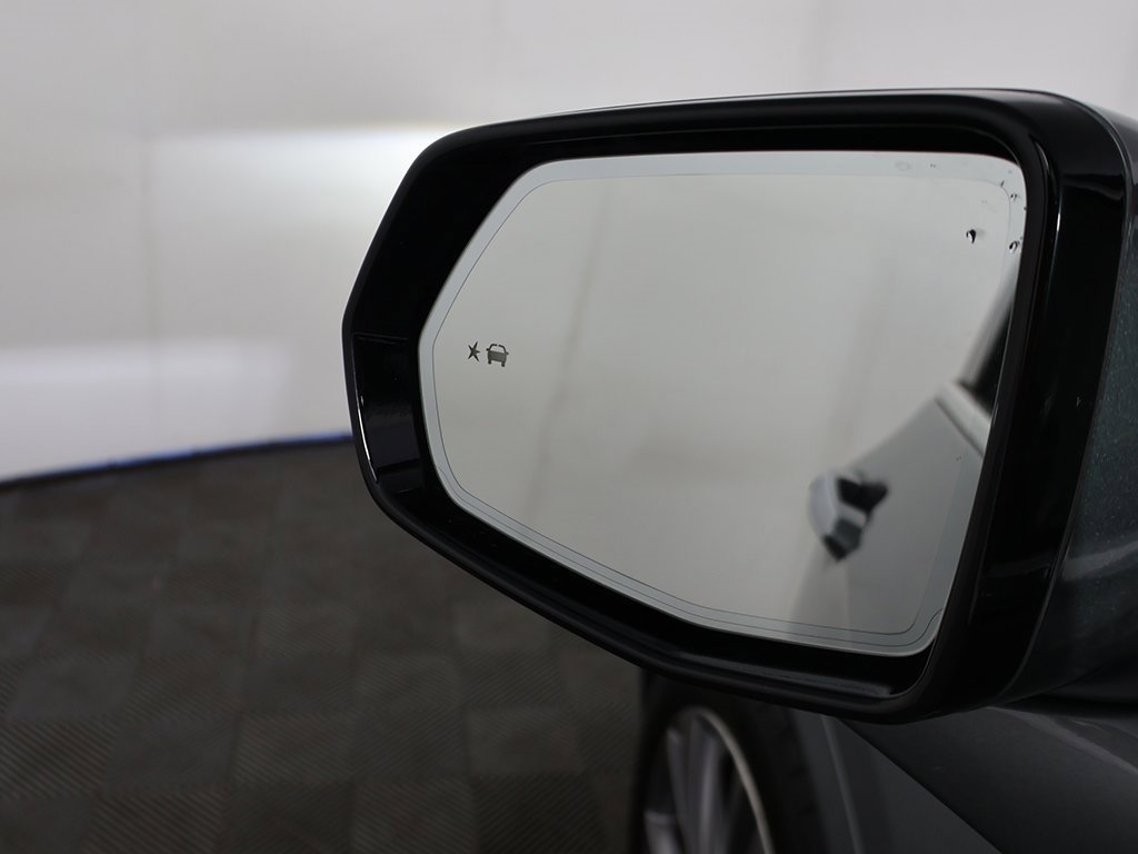 Used 2023 Cadillac XT6 Premium Luxury w/ Technology Package image 39