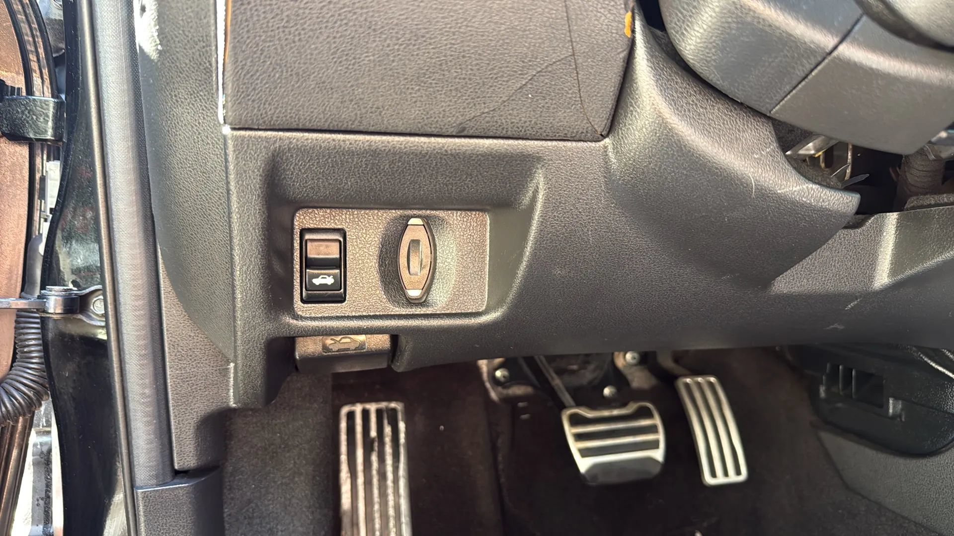 Used 2010 Nissan GT-R Premium AWD/4WD image 34