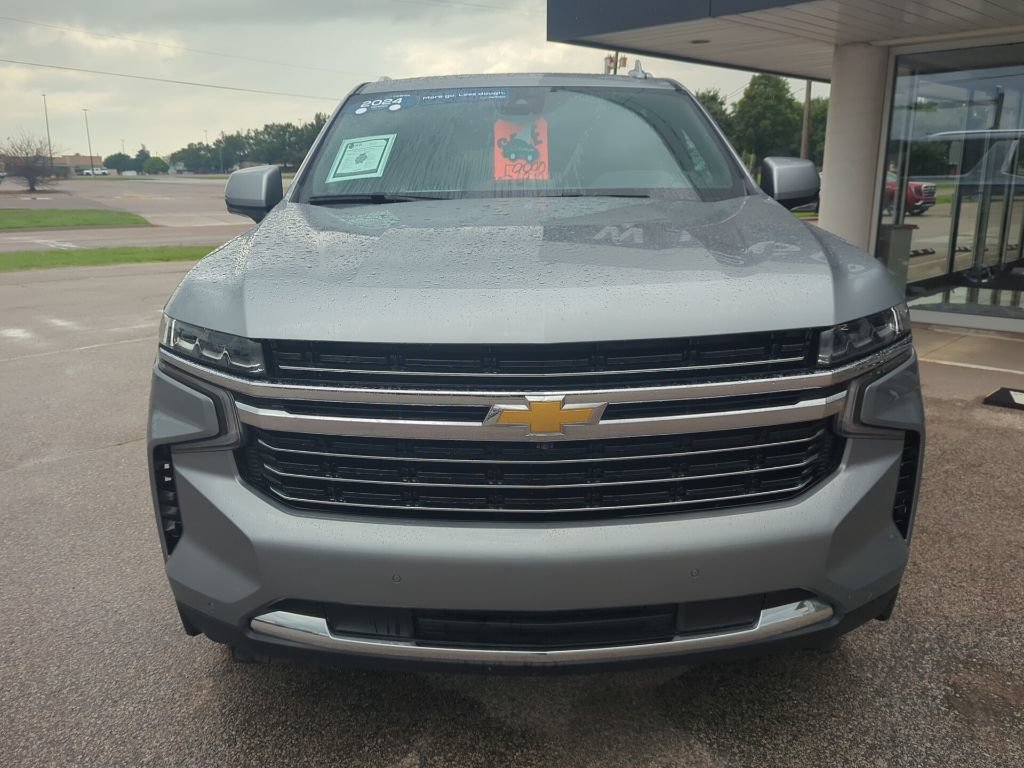 Certified 2024 Chevrolet Tahoe LT w/ Luxury Package AWD/4WD image 2