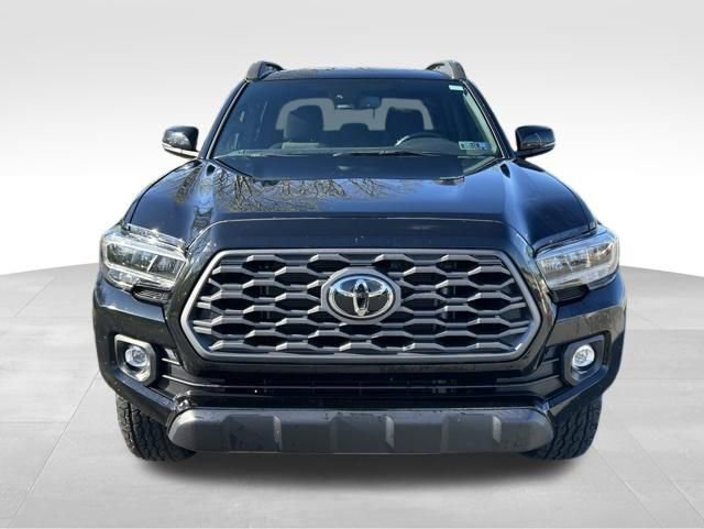 Used 2023 Toyota Tacoma TRD Off-Road w/ Technology Package AWD/4WD image 8