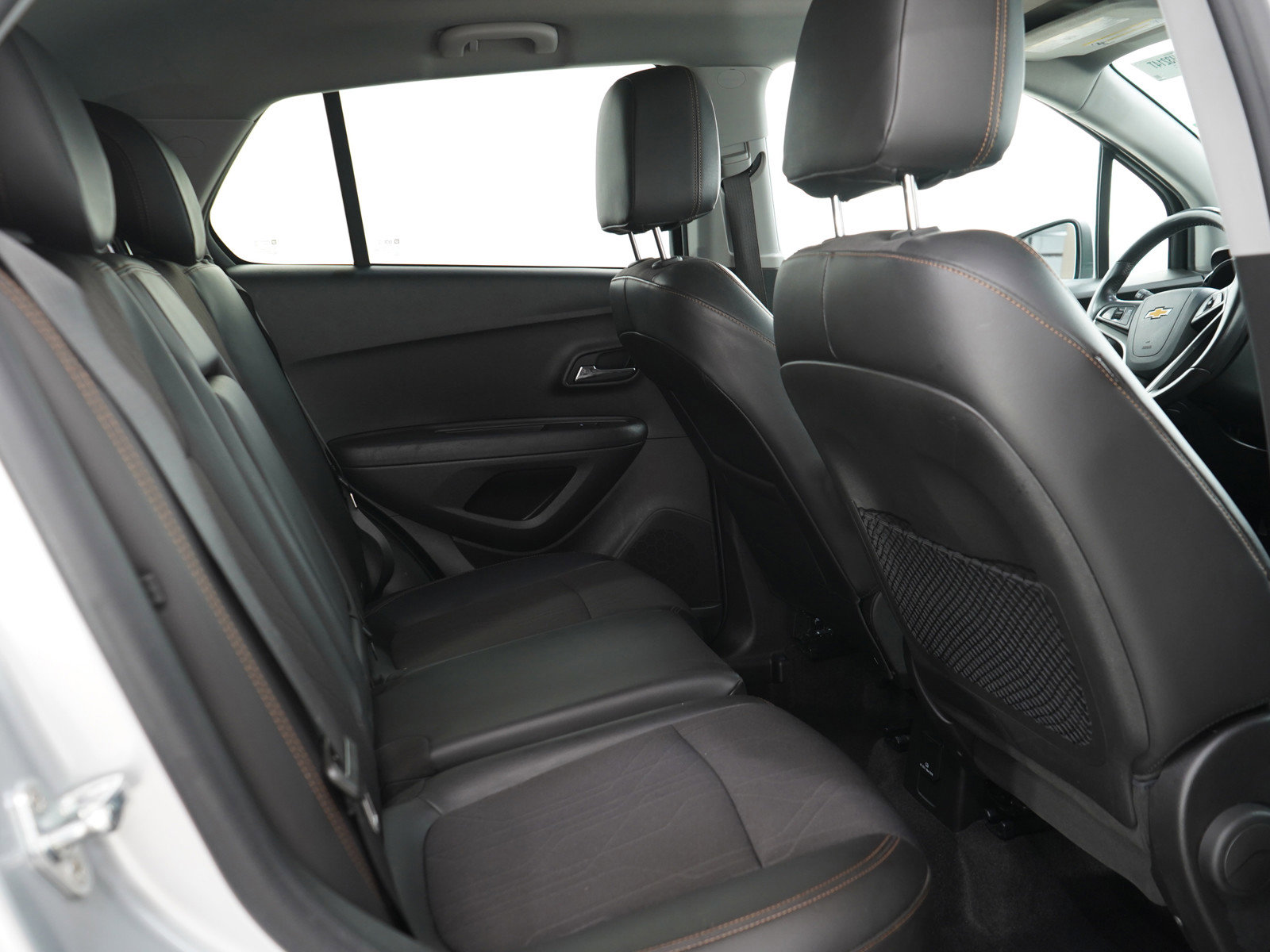 Used 2020 Chevrolet Trax LT w/ LT Convenience Package FWD image 13