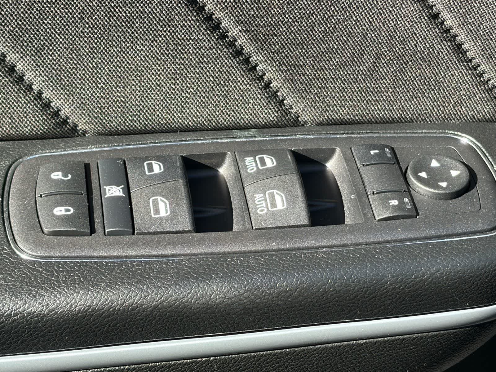 Used 2023 Dodge Charger SXT RWD image 16