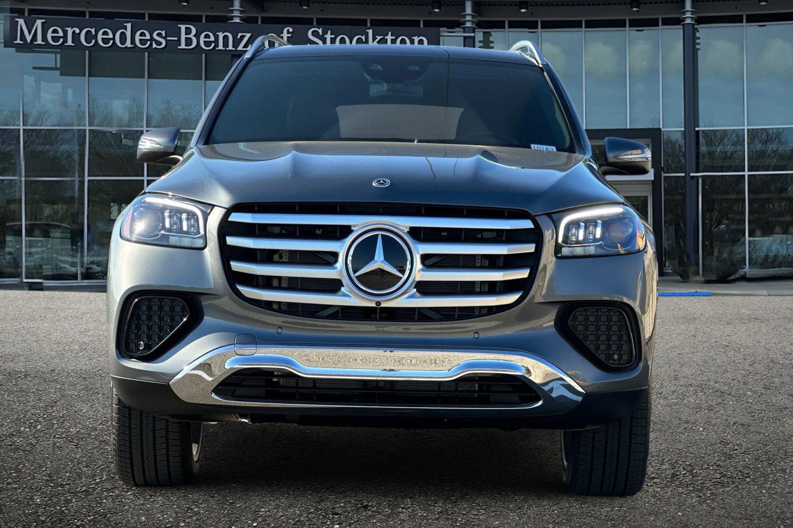 New 2026 Mercedes-Benz GLS 450 4MATIC image 9