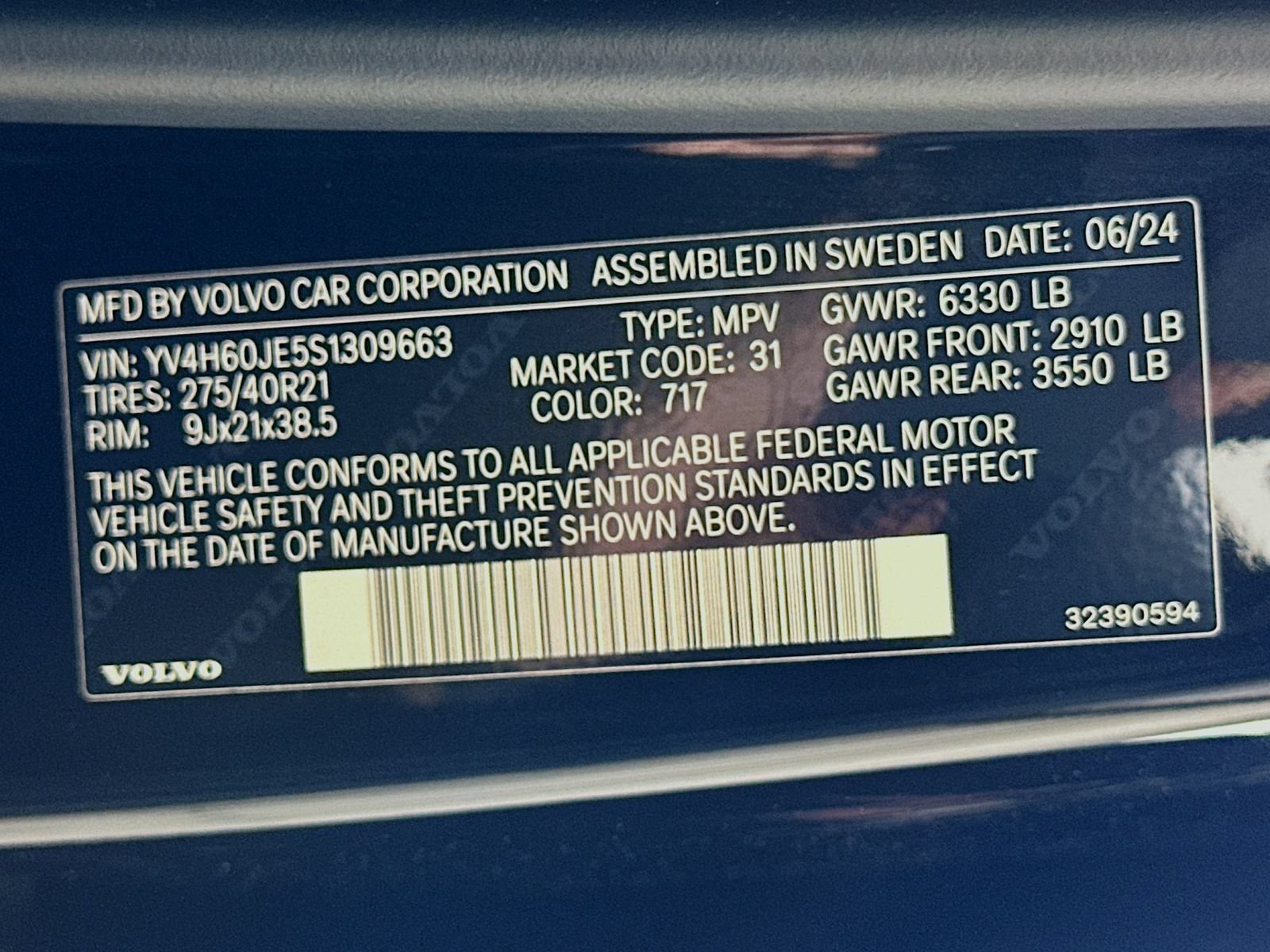 Used 2025 Volvo XC90 T8 Plus w/ Protection Package Premier AWD/4WD image 48