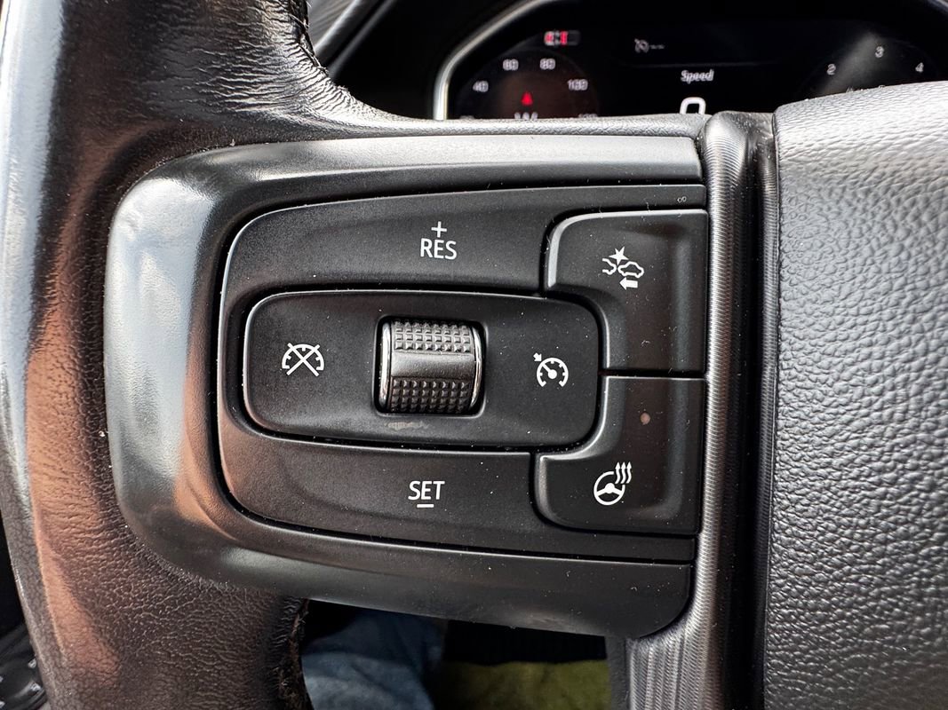 Used 2024 GMC Sierra 3500 Denali Ultimate AWD/4WD image 13