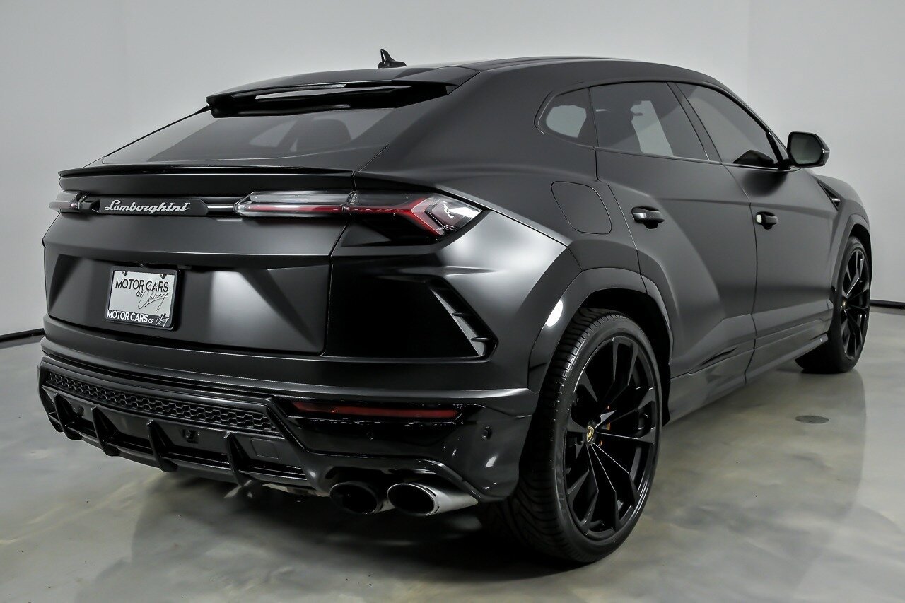 Used 2022 Lamborghini Urus AWD/4WD image 12