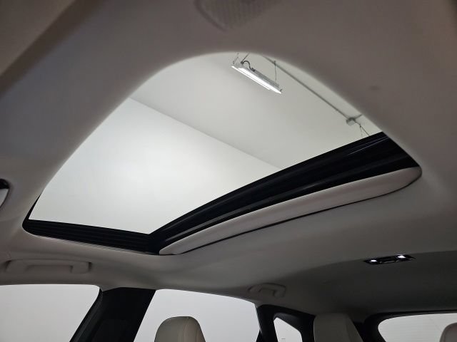 Used 2023 Lexus RX 350 Premium Plus w/ Accessory Package AWD/4WD image 27