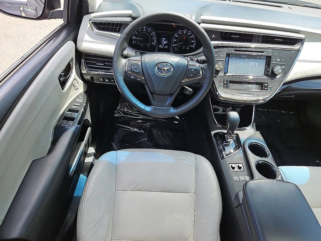 Used 2016 Toyota Avalon XLE Premium FWD image 9
