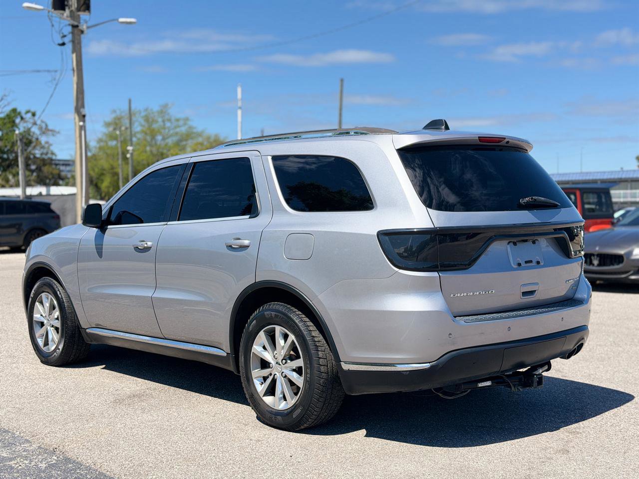 Used 2015 Dodge Durango Limited w/ Nav & Power Liftgate Group RWD image 3