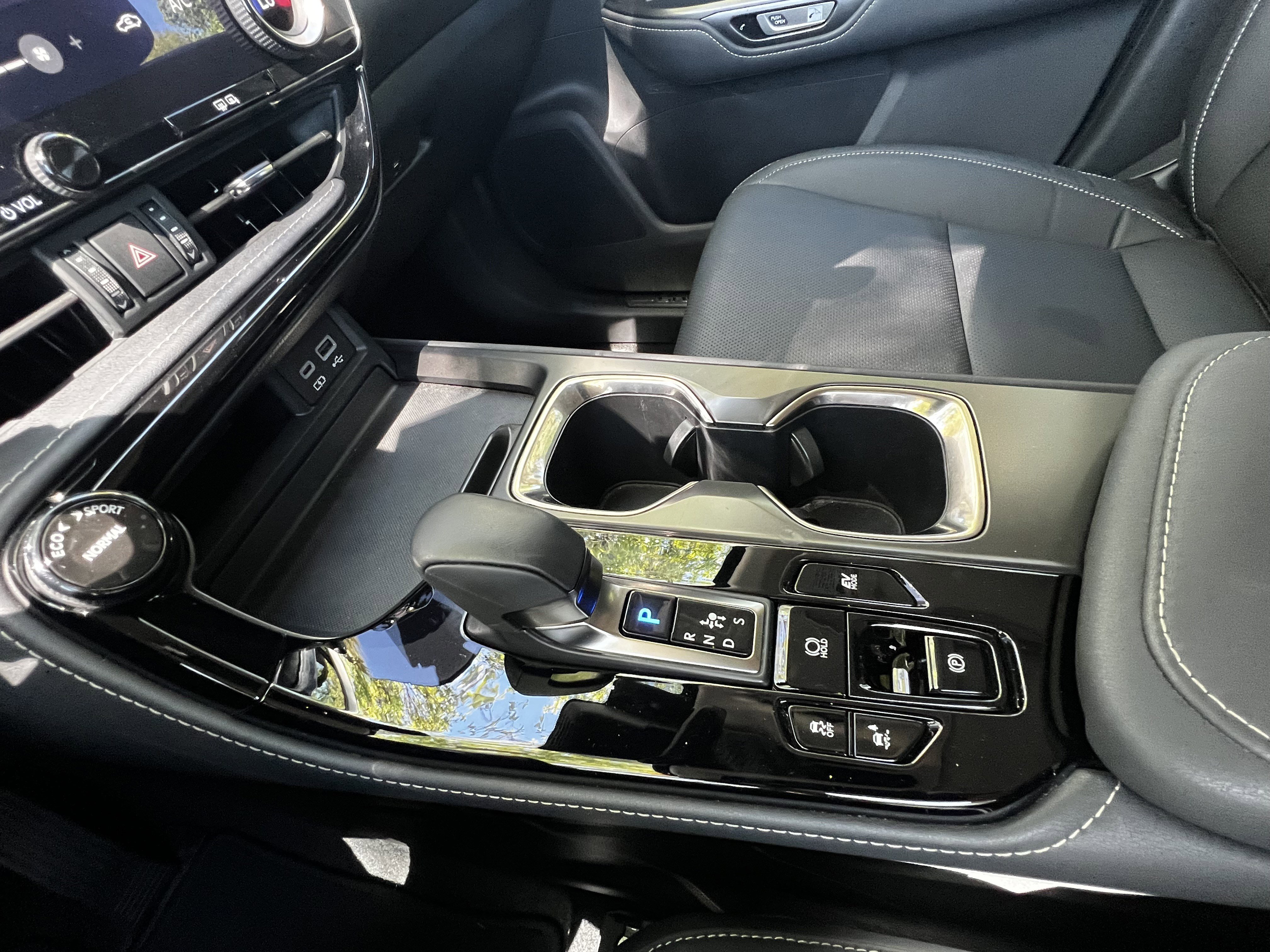 Used 2024 Lexus NX 350h AWD w/ Cold Area Package image 27