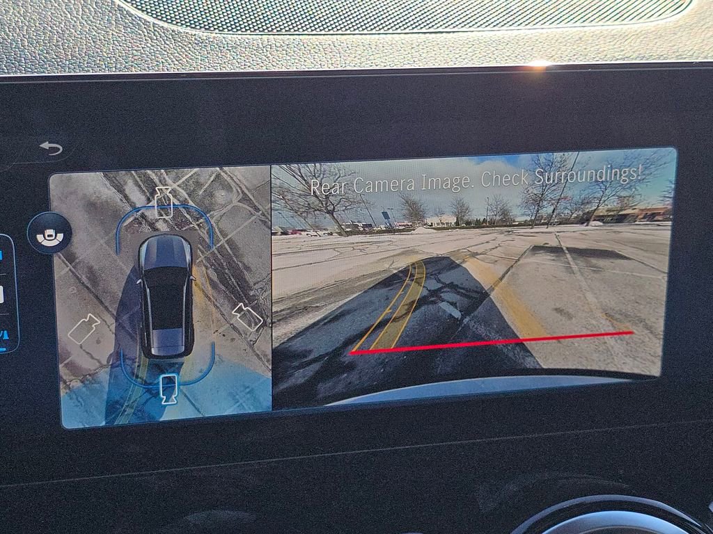 Certified 2026 Mercedes-Benz GLB 250 4MATIC image 31