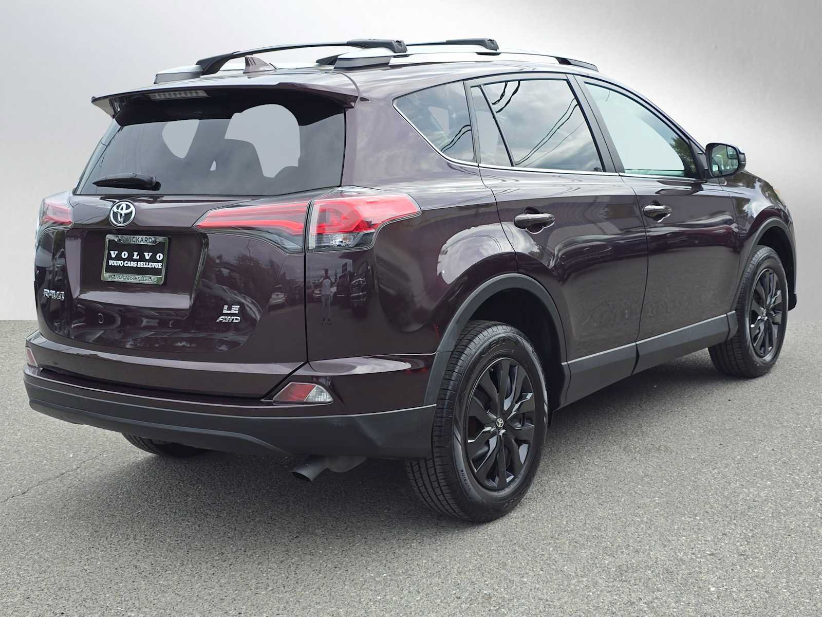 Used 2017 Toyota RAV4 LE w/ All Weather Liner Package AWD/4WD image 3
