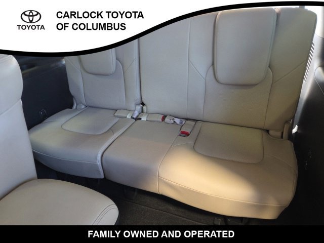 Used 2022 Nissan Armada SL w/ Captain's Chairs Package AWD/4WD image 16