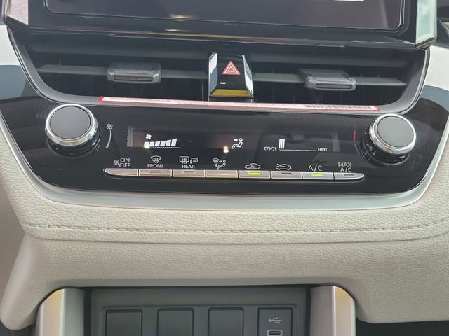 Used 2024 Toyota Corolla Cross L image 31