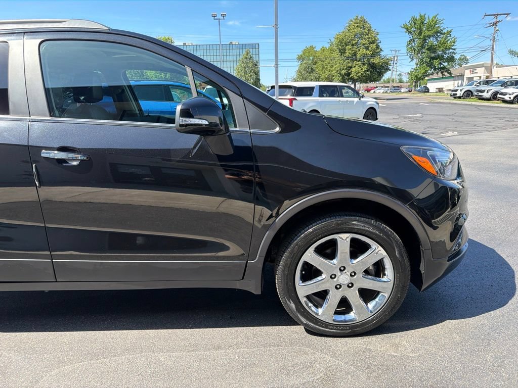 Used 2018 Buick Encore Premium w/ Experience Buick Package AWD/4WD image 6