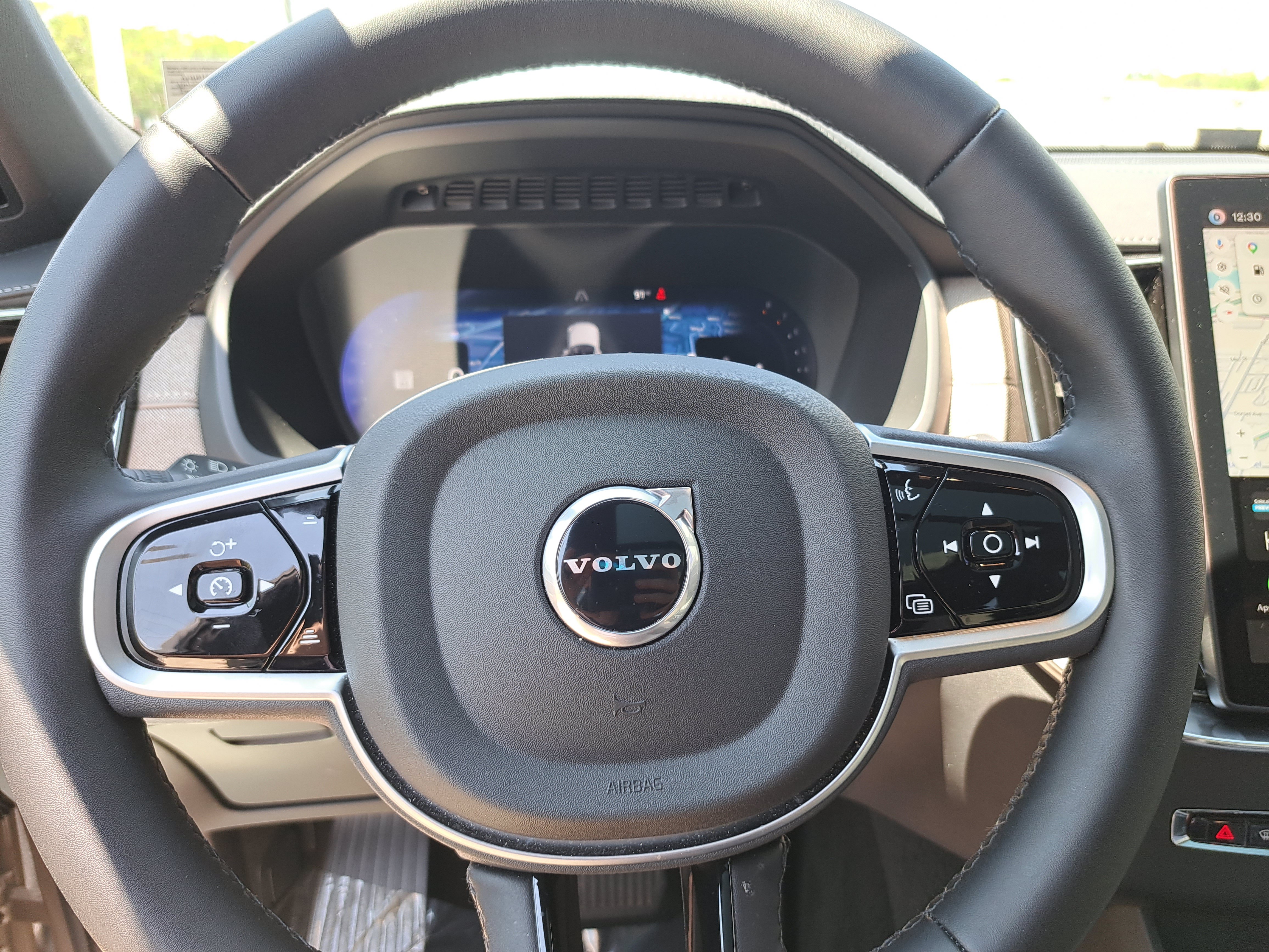 New 2025 Volvo XC90 B5 Plus AWD/4WD image 10