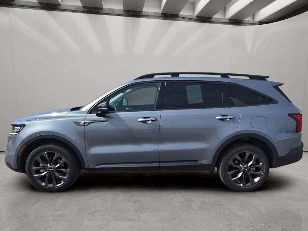 Used 2023 Kia Sorento SX Prestige image 2