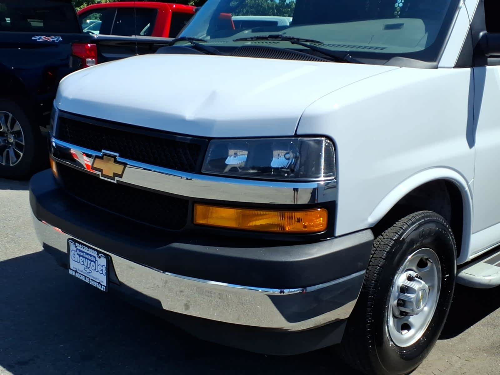 Certified 2025 Chevrolet Express 2500 w/ Driver Convenience Package RWD image 7