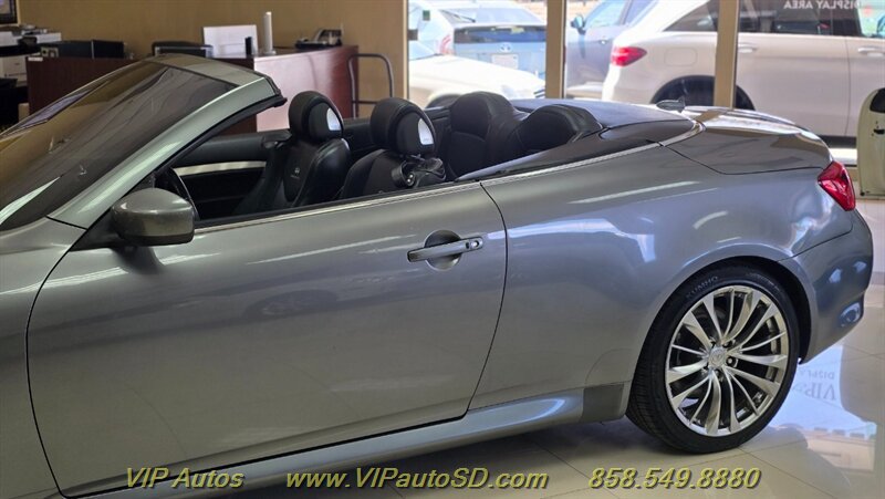 Used 2013 INFINITI G37 Convertible w/ Premium Pkg RWD image 17