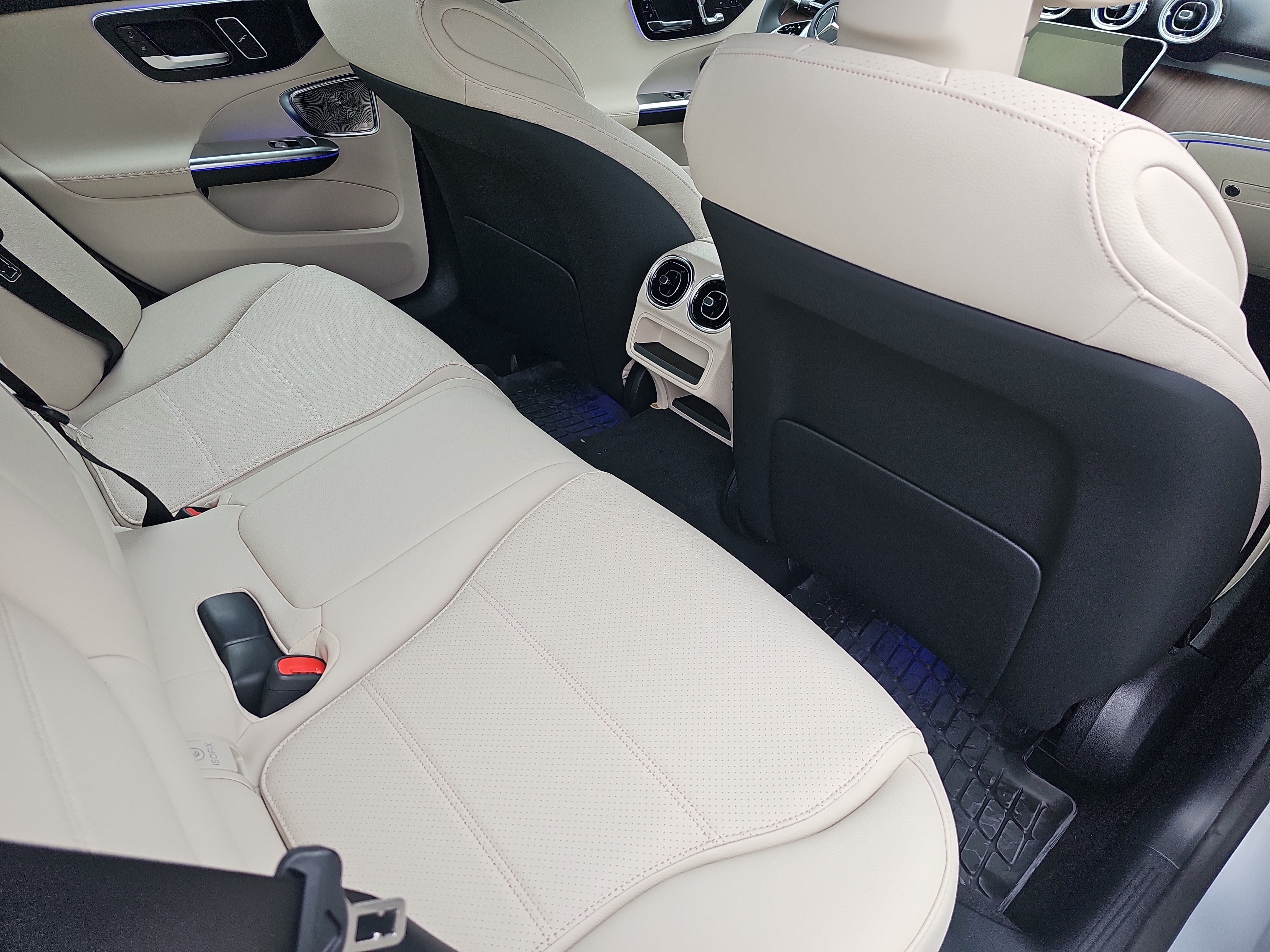 New 2026 Mercedes-Benz C 300 Sedan image 11