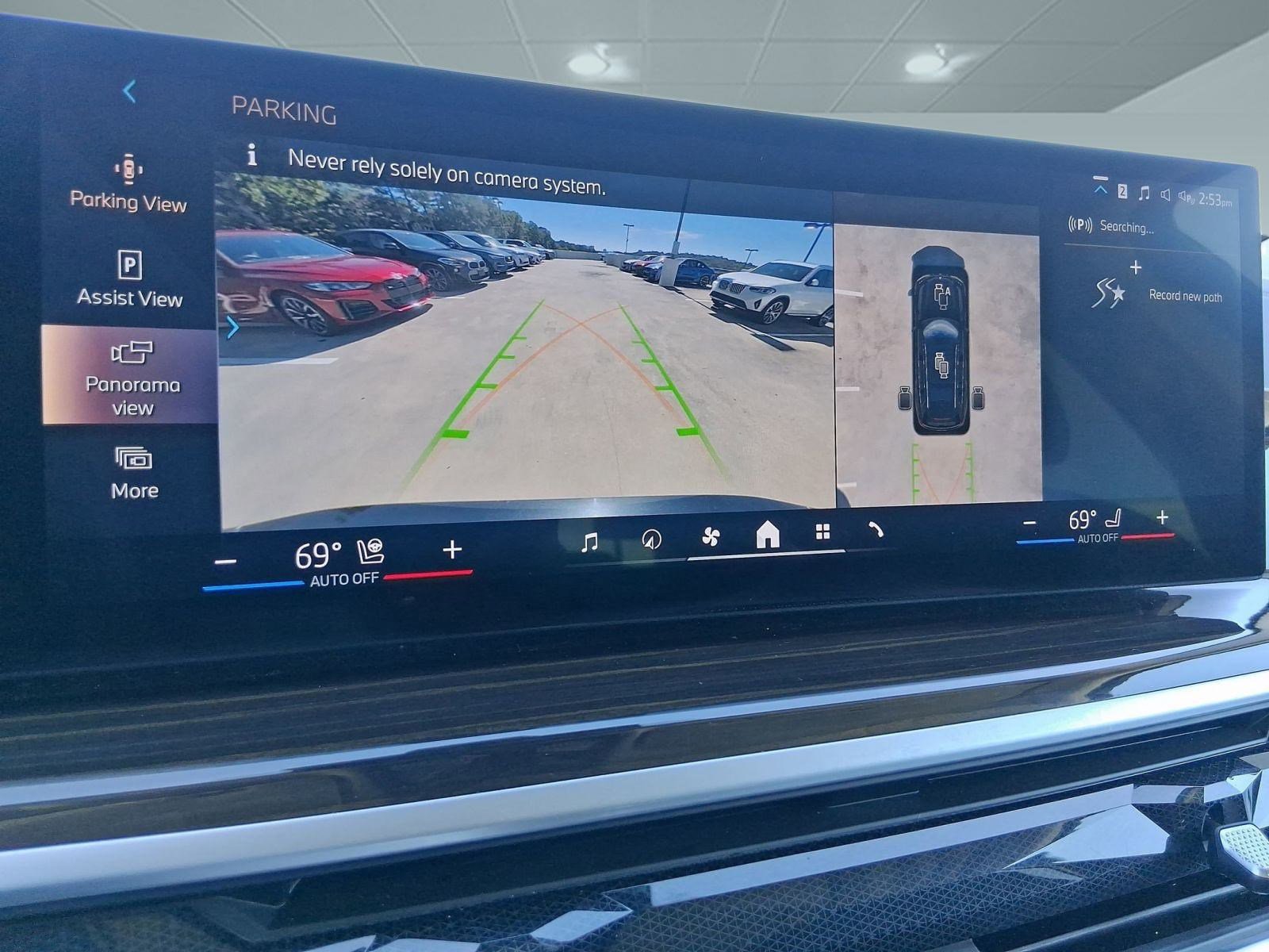 Certified 2024 BMW X7 xDrive40i w/ Premium Package image 27