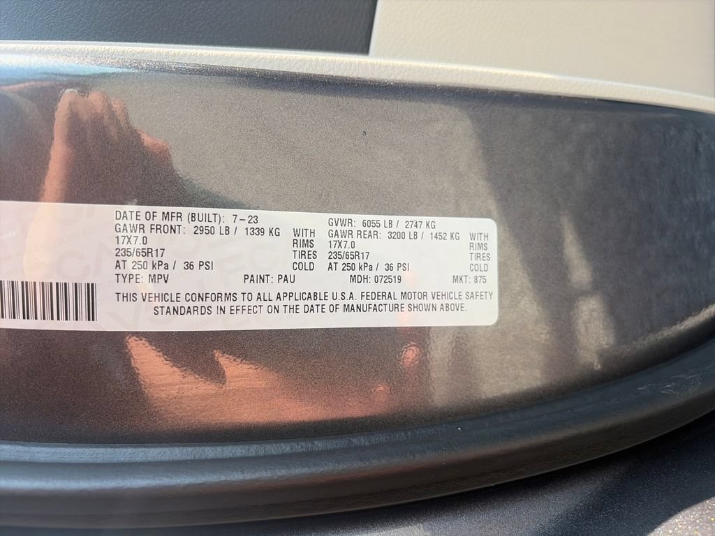 Used 2023 Chrysler Voyager LX FWD image 29