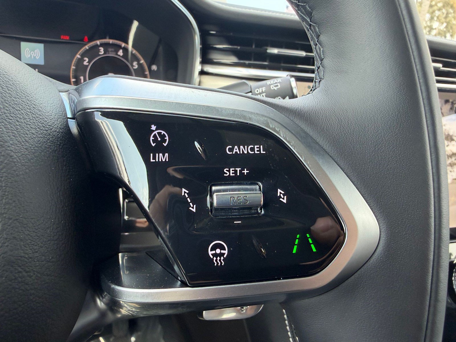 New 2026 Jaguar F-PACE R-Dynamic S AWD/4WD image 10