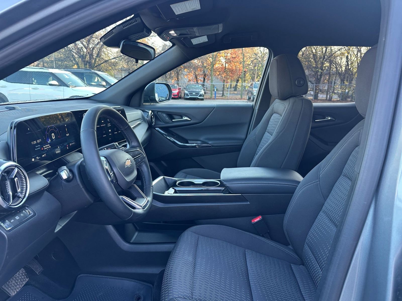 Used 2025 Chevrolet Equinox LT image 25