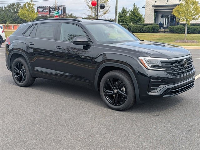 New 2026 Volkswagen Atlas Cross Sport SEL R-Line image 2