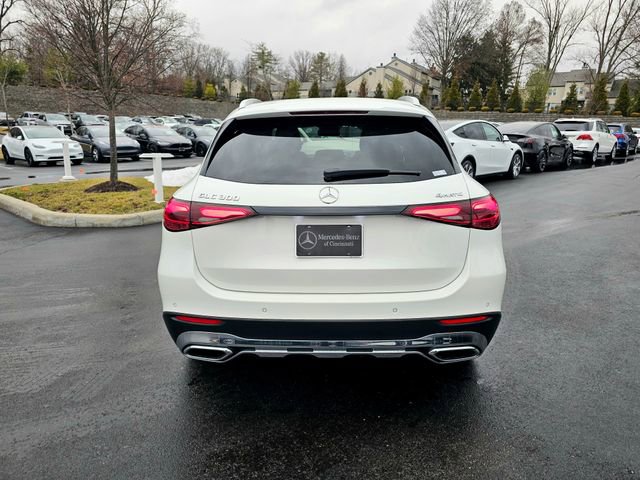 Used 2024 Mercedes-Benz GLC 300 4MATIC image 8