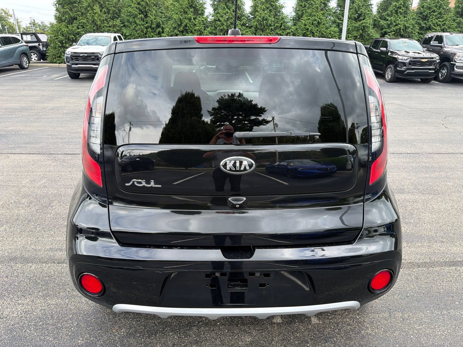 Used 2018 Kia Soul + FWD image 4