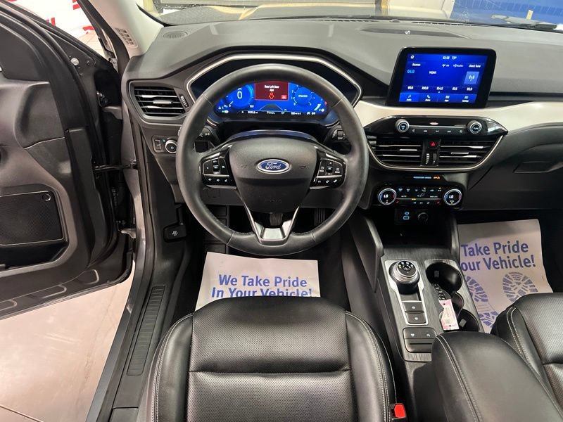 Used 2021 Ford Escape SEL w/ Technology Package AWD/4WD image 29