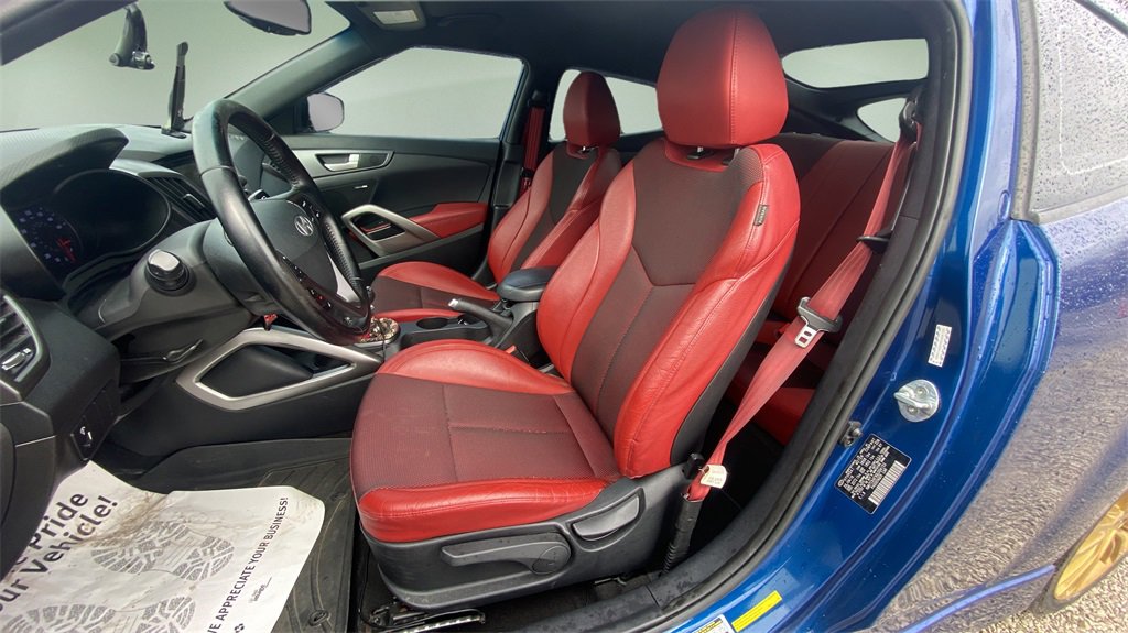 Used 2016 Hyundai Veloster Turbo R-Spec image 11
