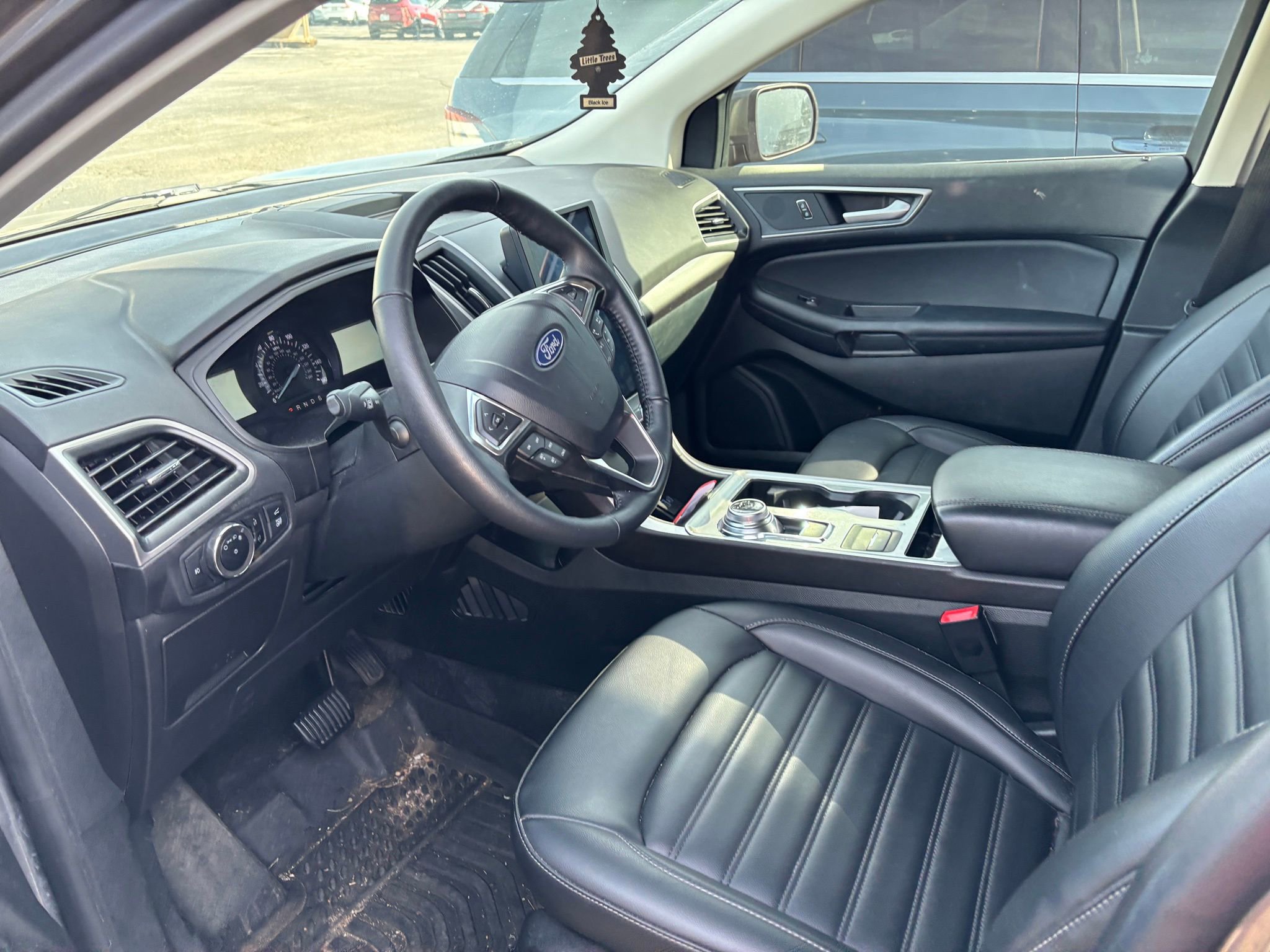 Used 2024 Ford Edge SEL w/ Convenience Package image 8