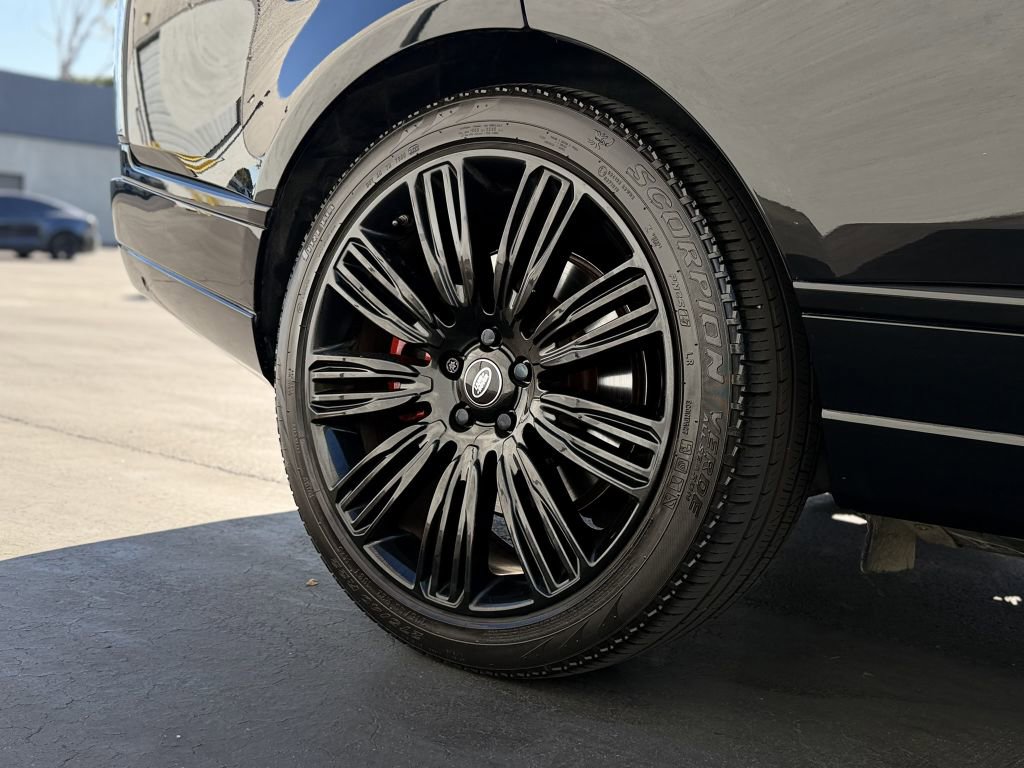 Used 2019 Land Rover Range Rover Supercharged image 32