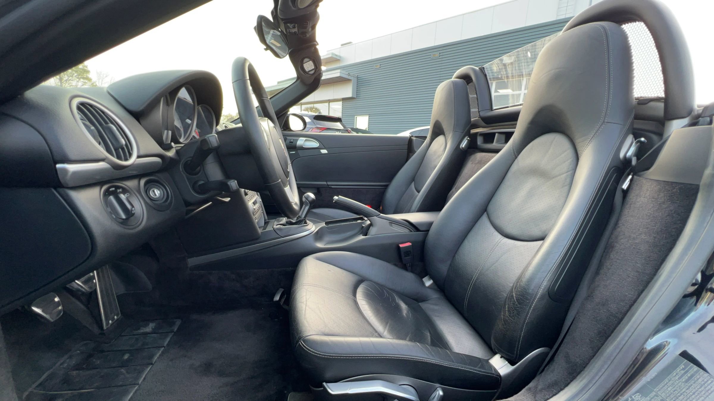 Used 2005 Porsche Boxster S image 26