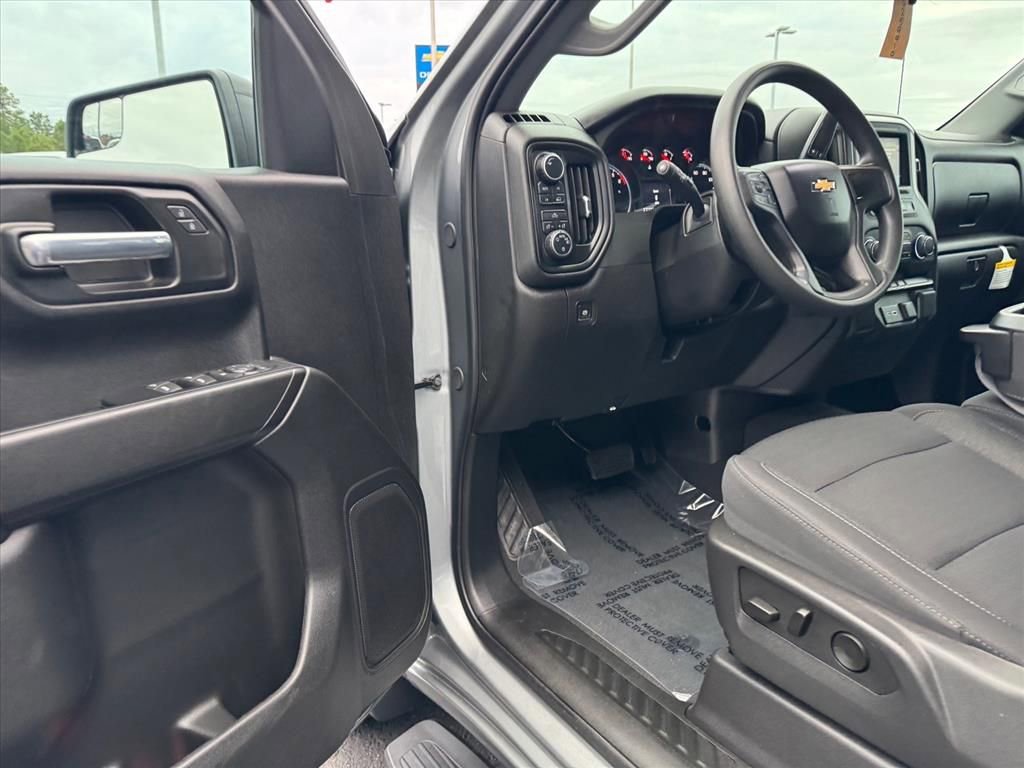 Used 2025 Chevrolet Silverado 1500 Custom AWD/4WD image 14
