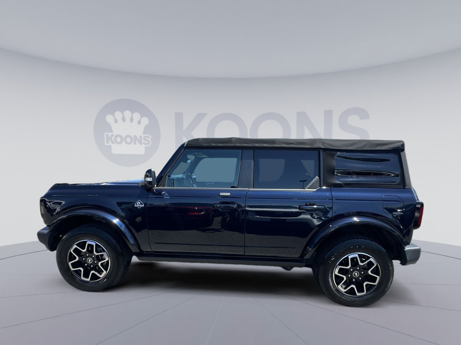 Used 2021 Ford Bronco Outer Banks AWD/4WD image 13