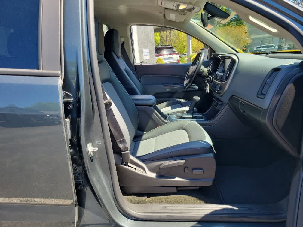 Used 2017 Chevrolet Colorado Z71 AWD/4WD image 24