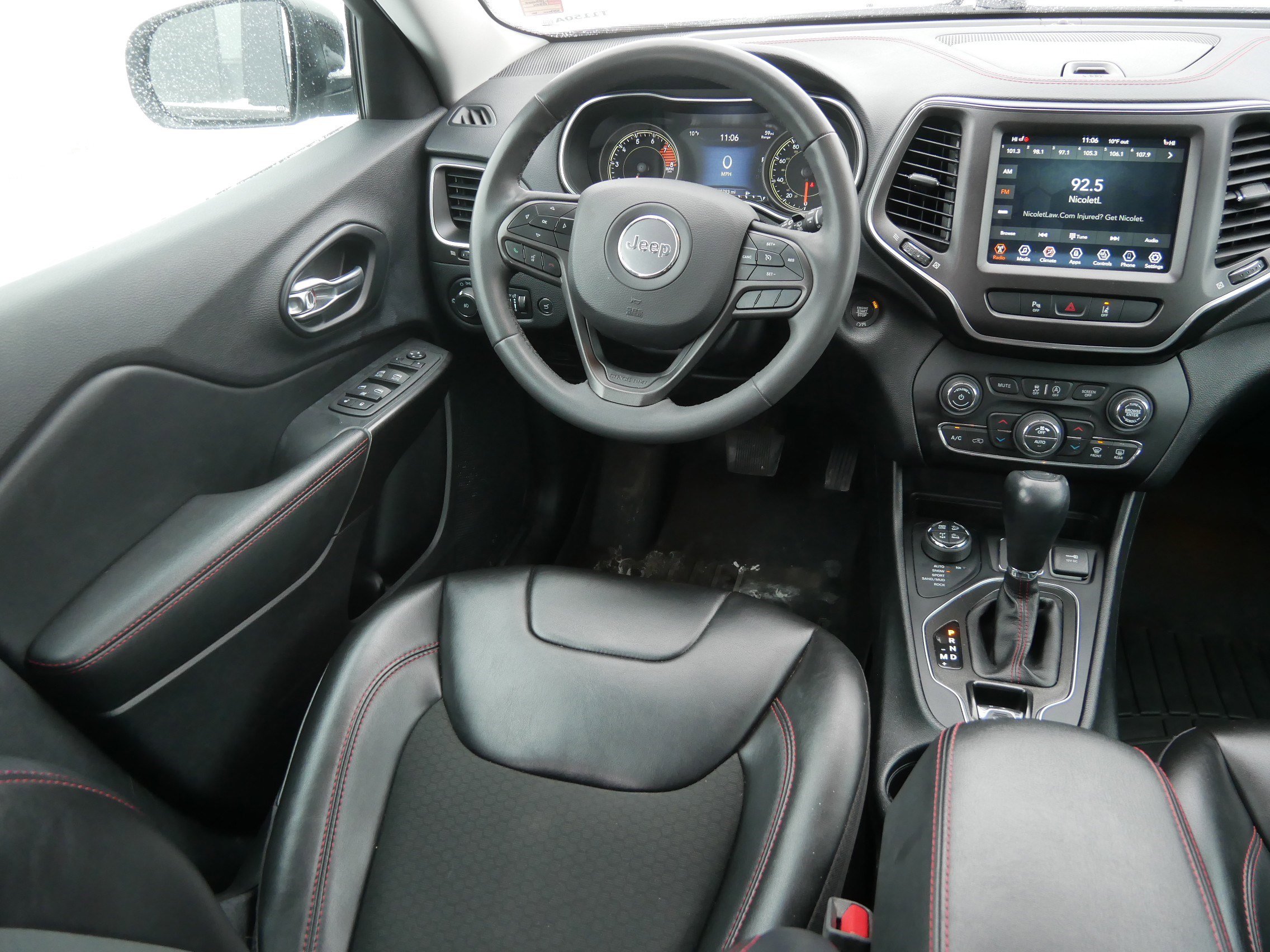 Certified 2022 Jeep Cherokee Trailhawk w/ Comfort/Convenience Group image 9