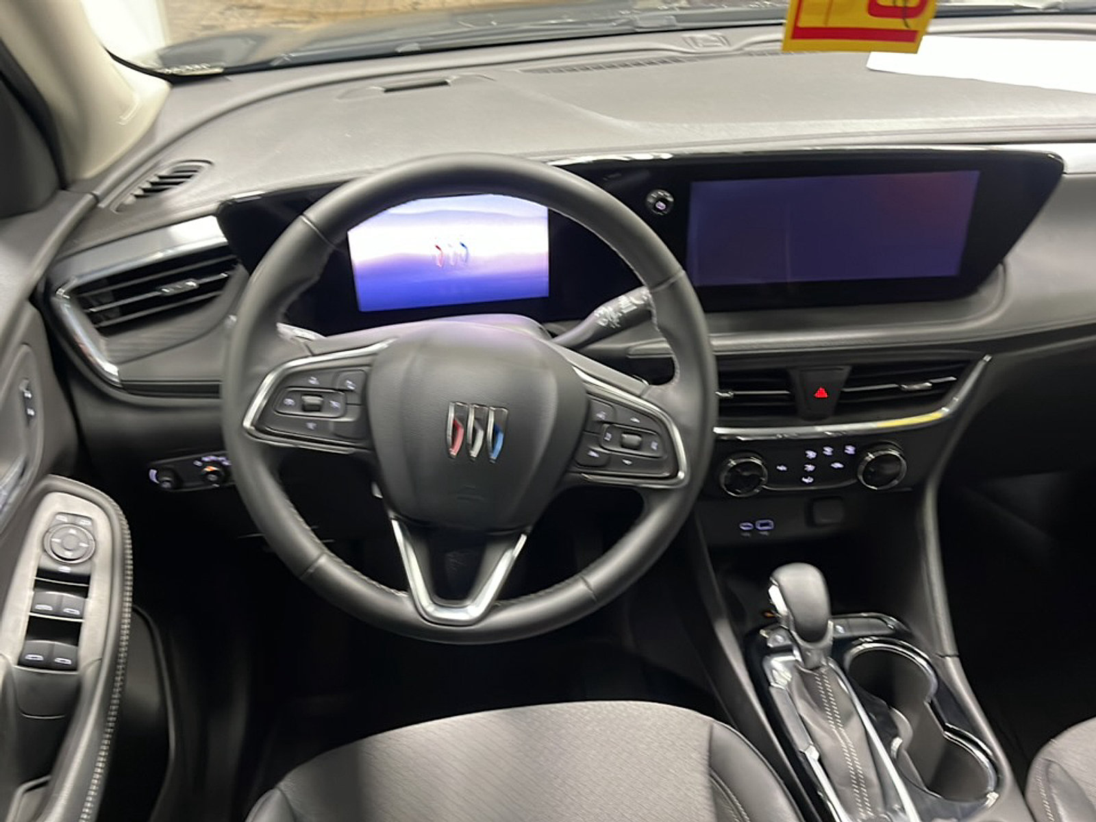 Used 2024 Buick Encore GX Preferred w/ Advanced Technology Package FWD image 3