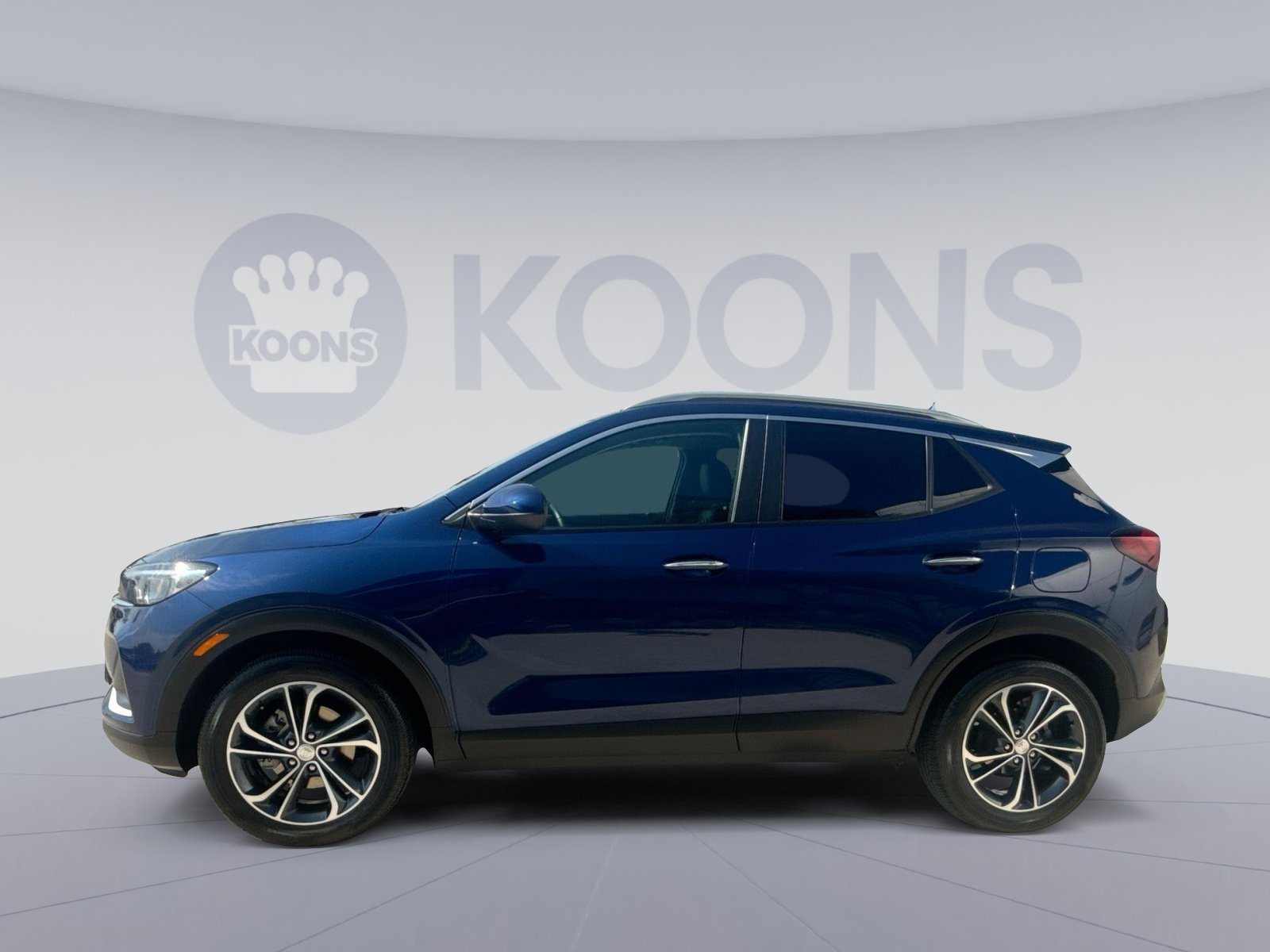 Used 2023 Buick Encore GX Select w/ Safety Package II FWD image 2