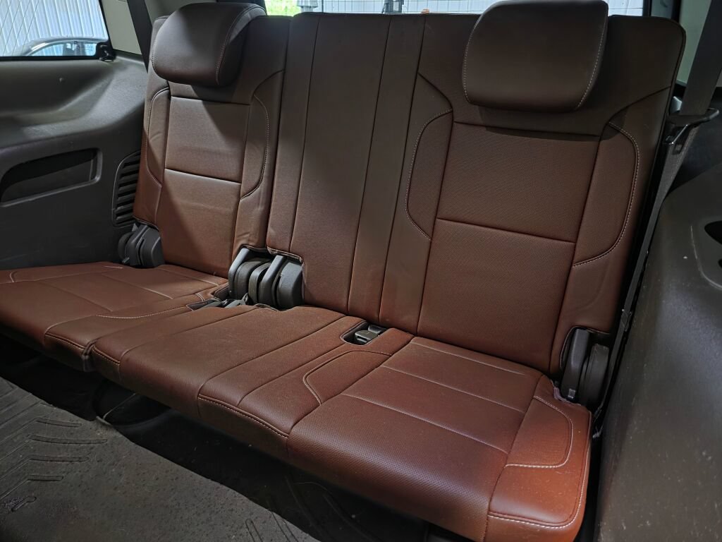 Used 2018 Chevrolet Tahoe Premier AWD/4WD image 11