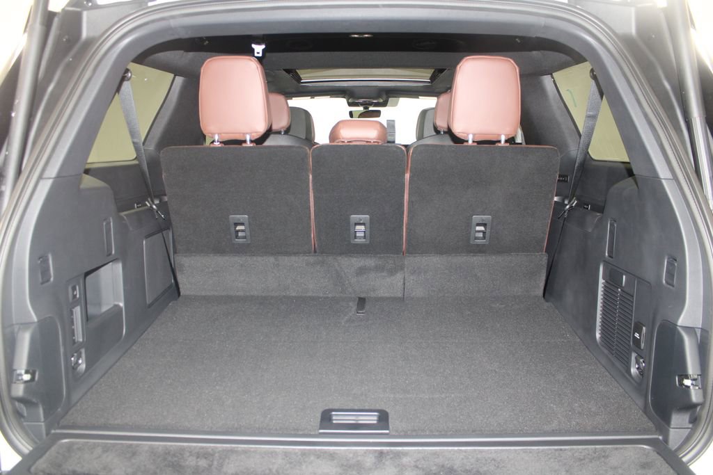 New 2026 Lincoln Navigator L Reserve image 16