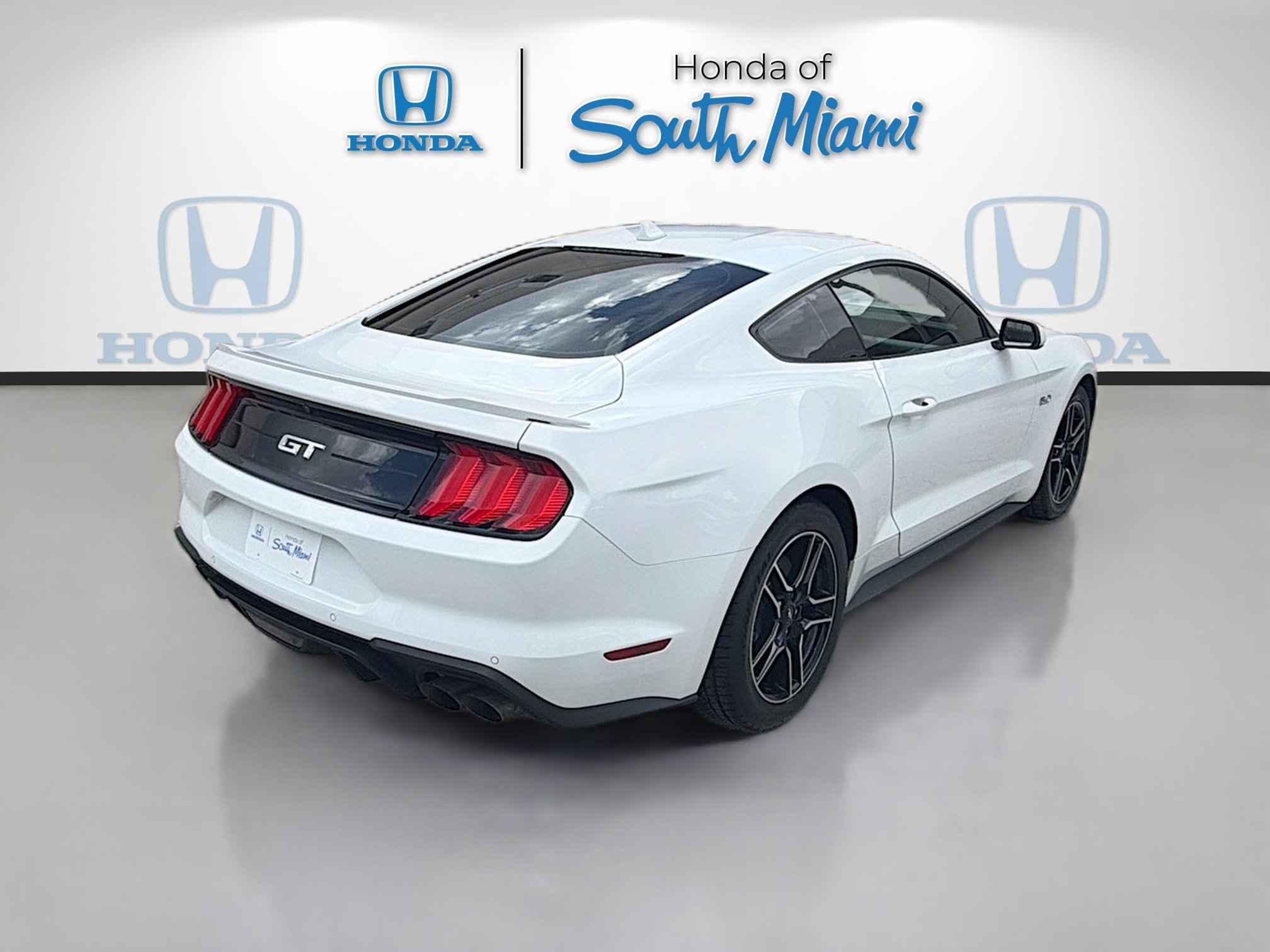 Used 2023 Ford Mustang GT RWD image 7