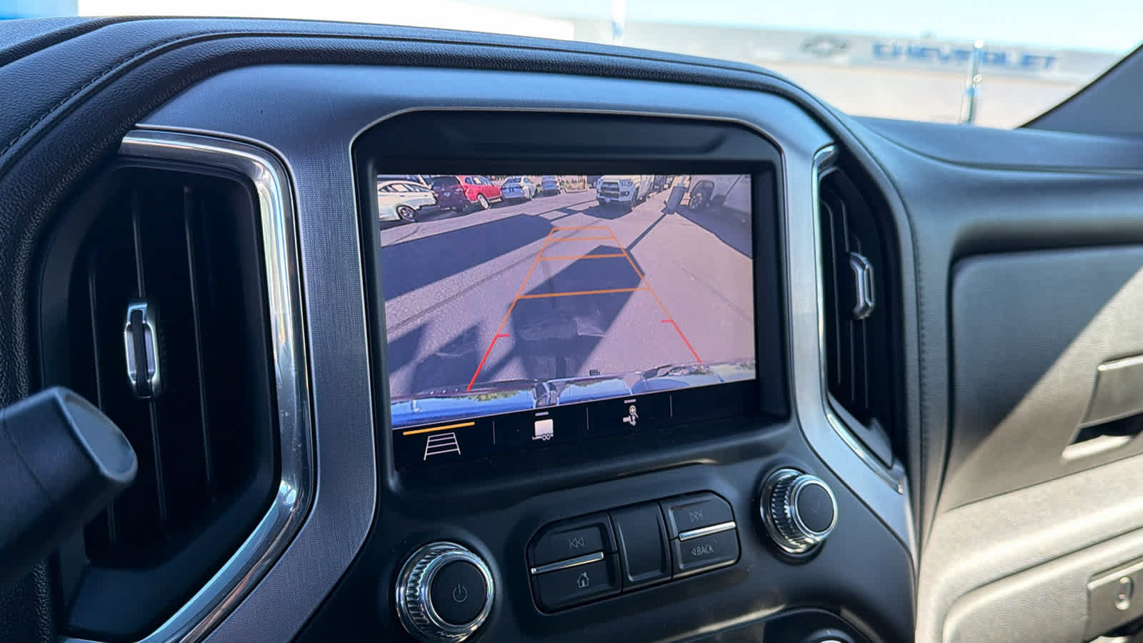 Used 2019 GMC Sierra 1500 SLT w/ SLT Convenience Package AWD/4WD image 16