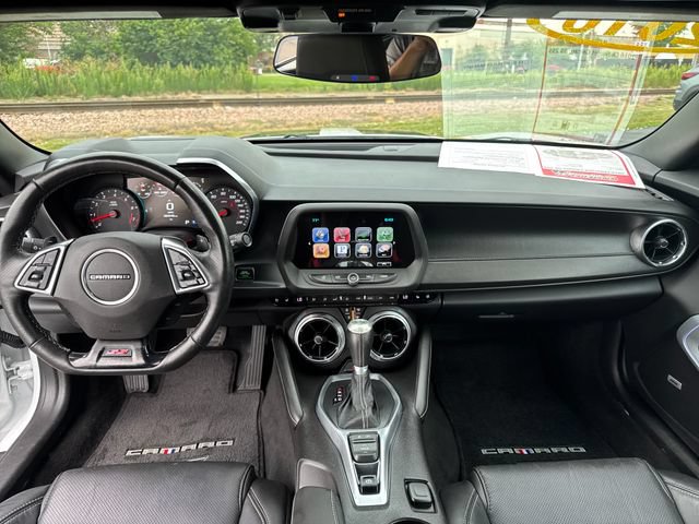 Used 2016 Chevrolet Camaro SS RWD image 12