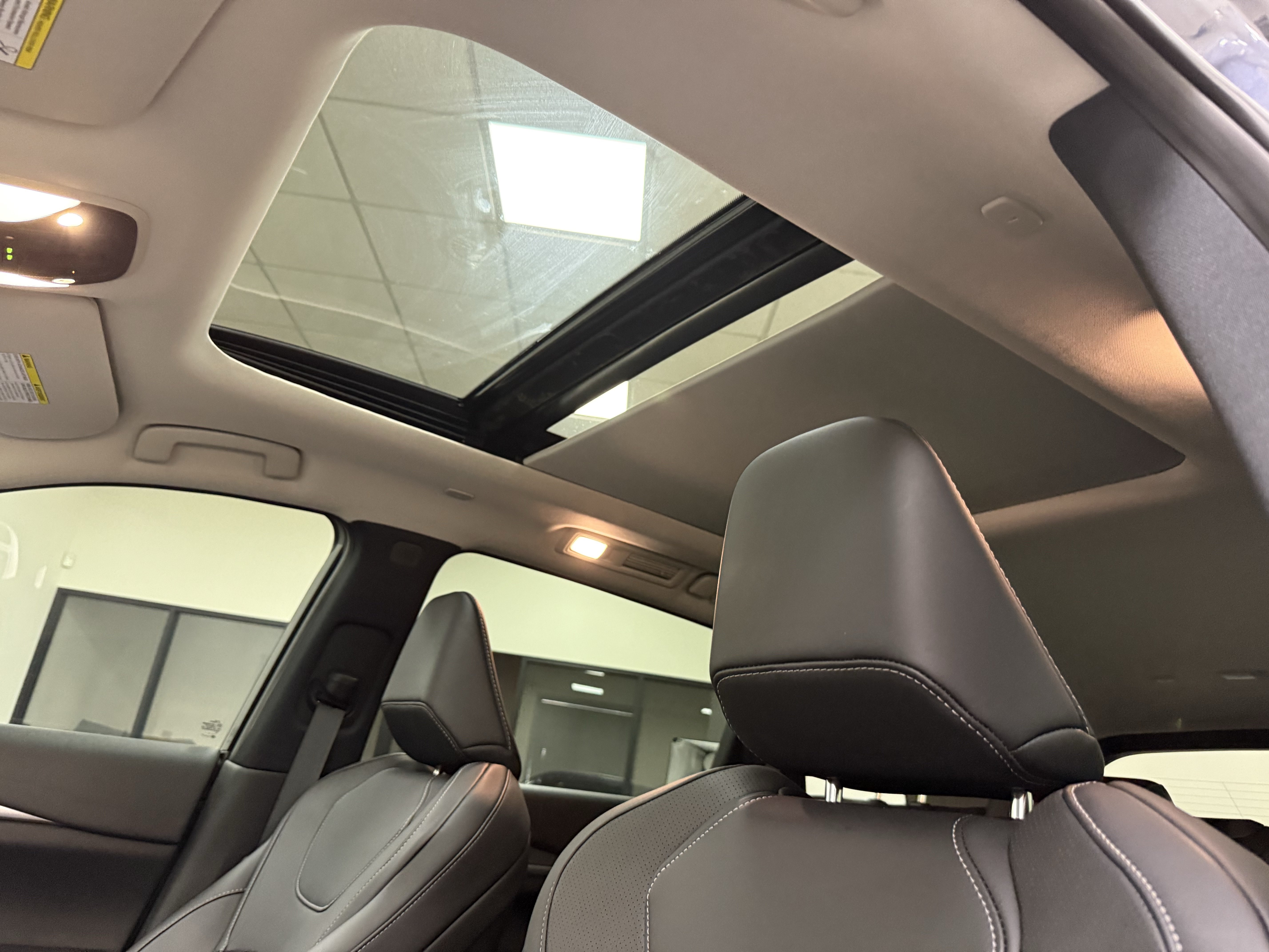 Certified 2027 INFINITI QX60 Luxe w/ Cargo Package FWD image 14