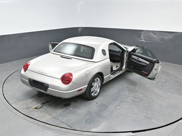 Used 2005 Ford Thunderbird image 23